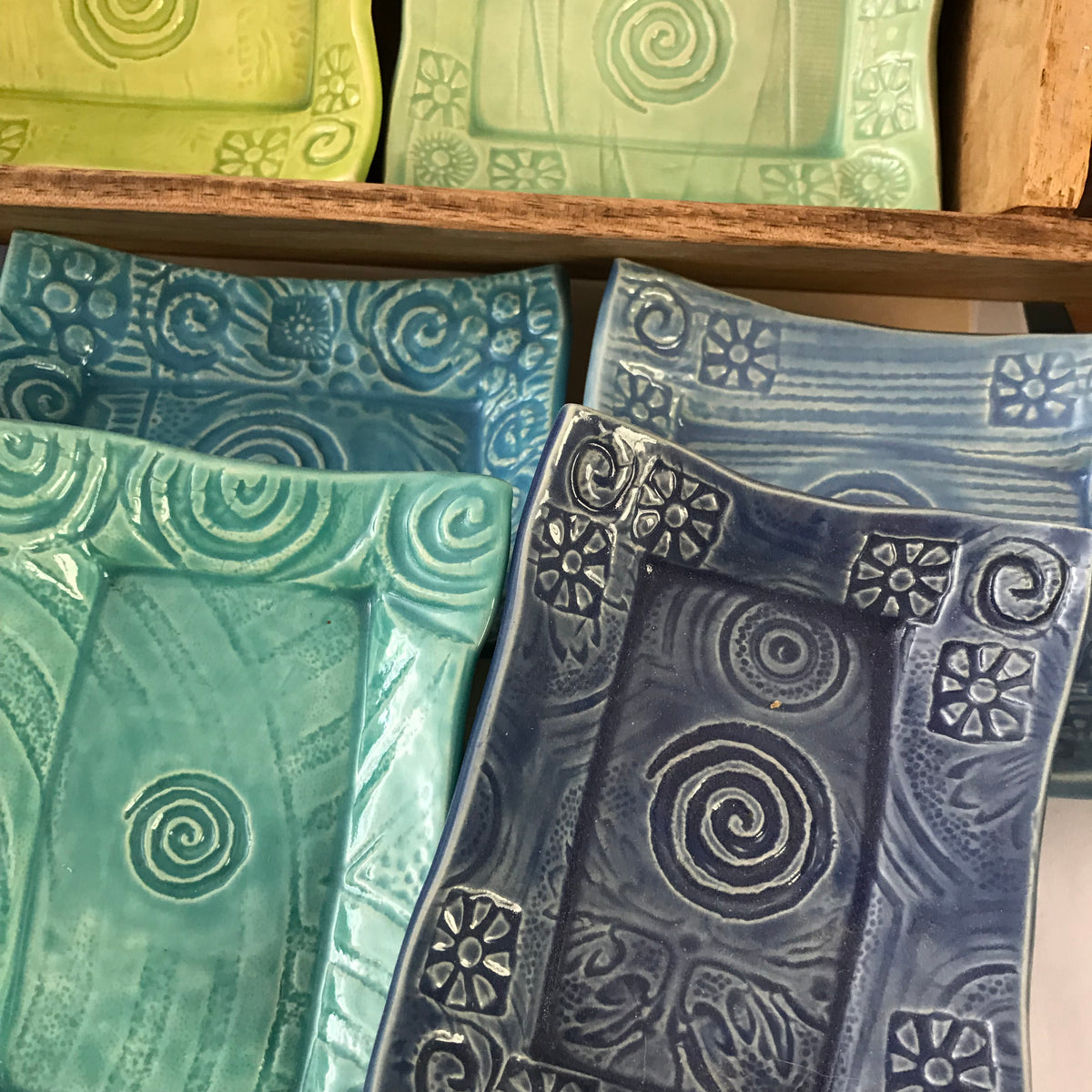 Handmade Gifts with Spiral Design would include a Spiral Design Tray that makes a perfect soap dish or spoon rest. 